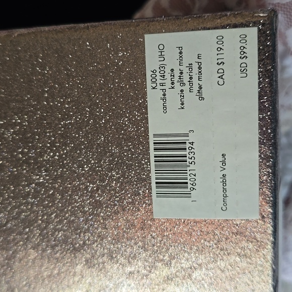 Kate Spade NWT NEW IN  BOX silver glitter card holder with Silver logo plaque - Picture 9 of 12